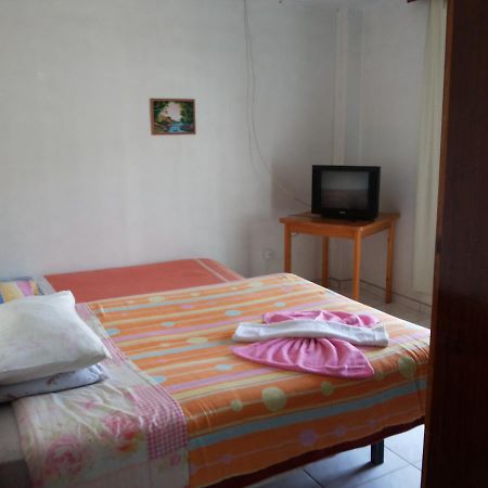كوريتيبانوس Hotel Pinotti المظهر الخارجي الصورة