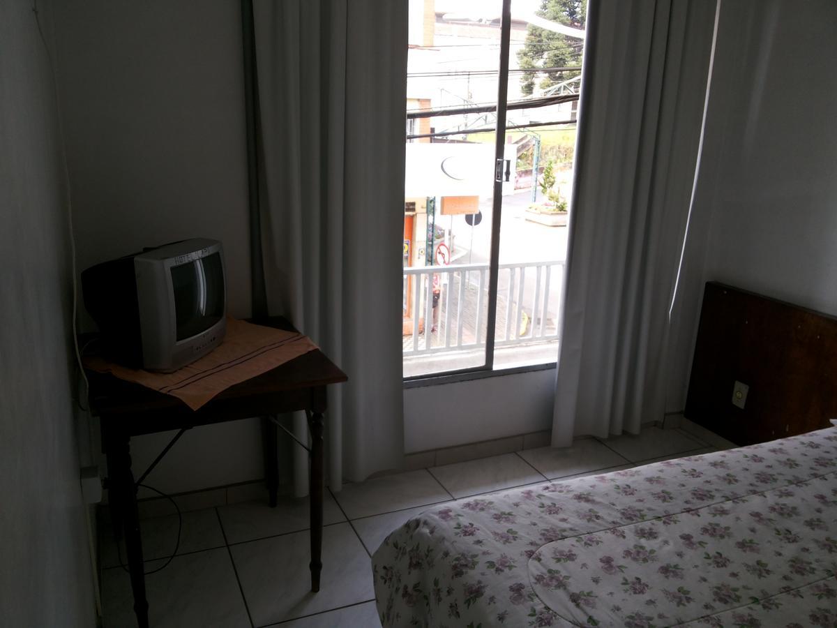 كوريتيبانوس Hotel Pinotti المظهر الخارجي الصورة