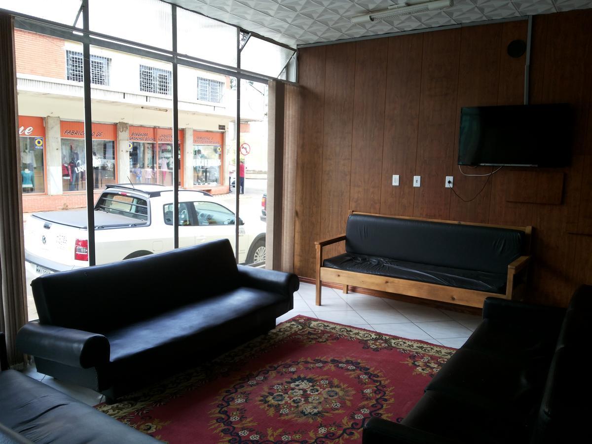 كوريتيبانوس Hotel Pinotti المظهر الخارجي الصورة